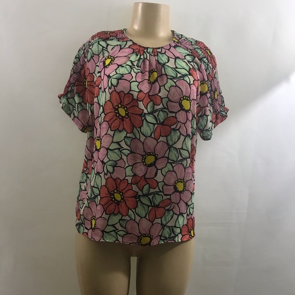 Zara Tops - ZARA 👠🍷Beautiful stylish crunched short sleeves
